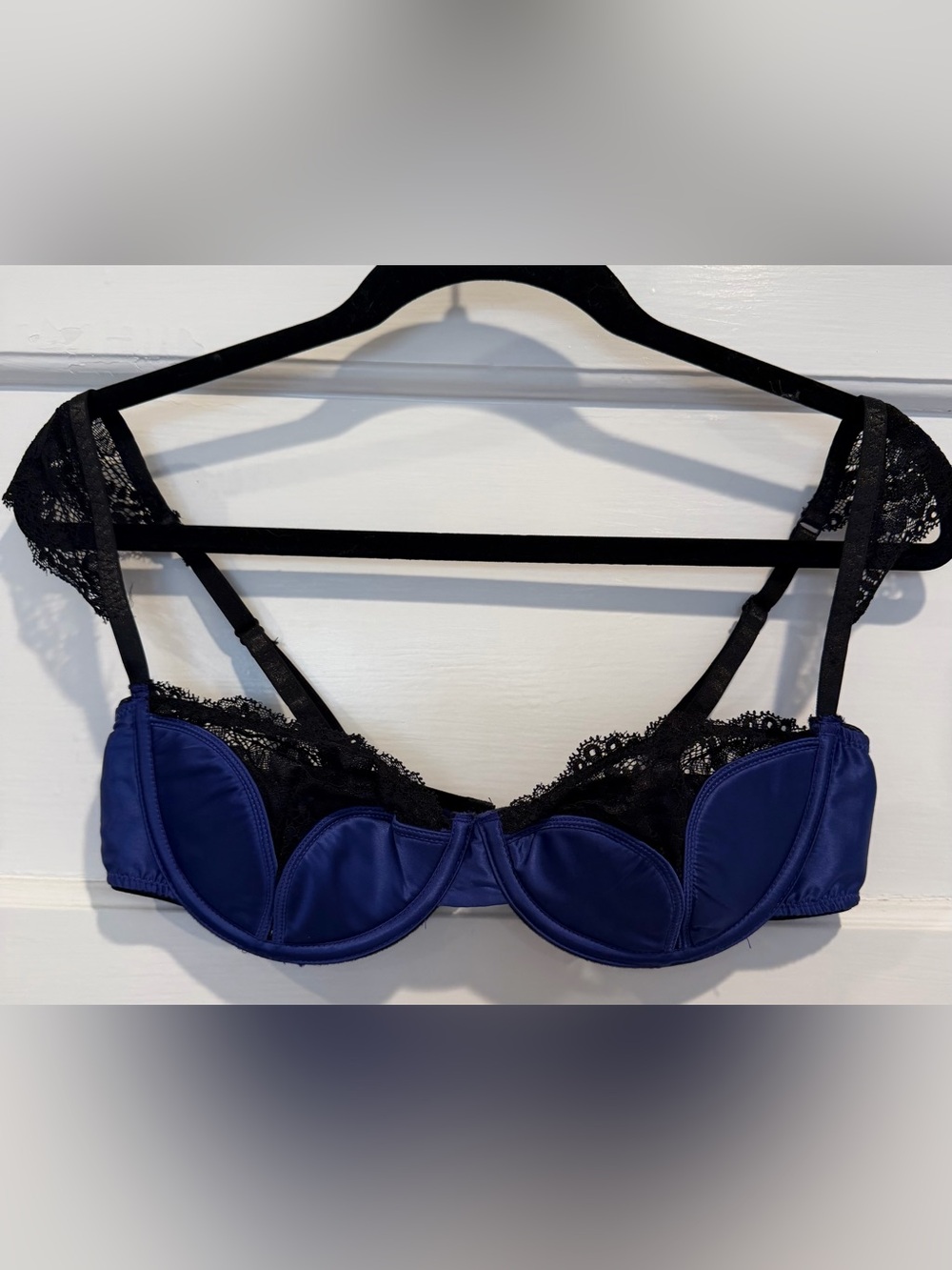 Frederick's of Hollywood Navy and Black Lace Balconette Underwire Bra